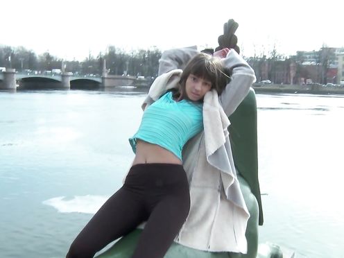 Pielda - Melena A Posing