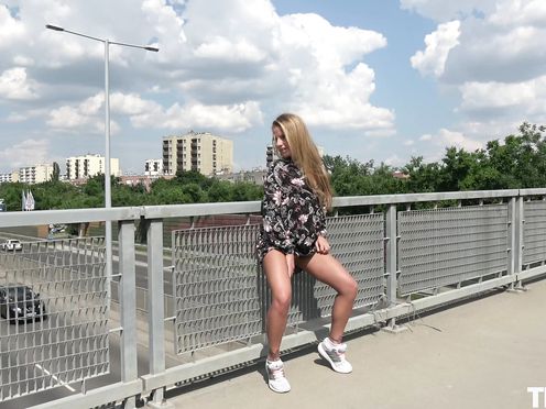 Undercover - Freeway - Sofi Golfinger